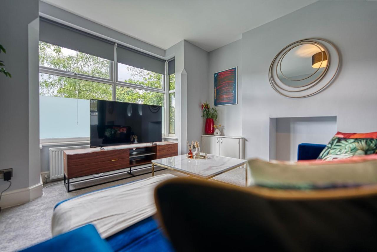 Spacious Nottingham Abode - Sleeps 16 Extérieur photo