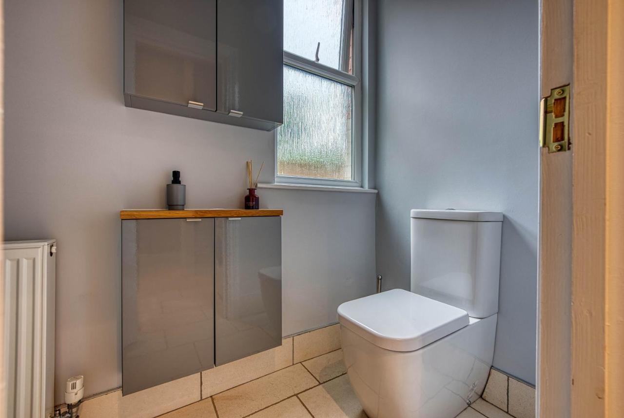 Spacious Nottingham Abode - Sleeps 16 Extérieur photo